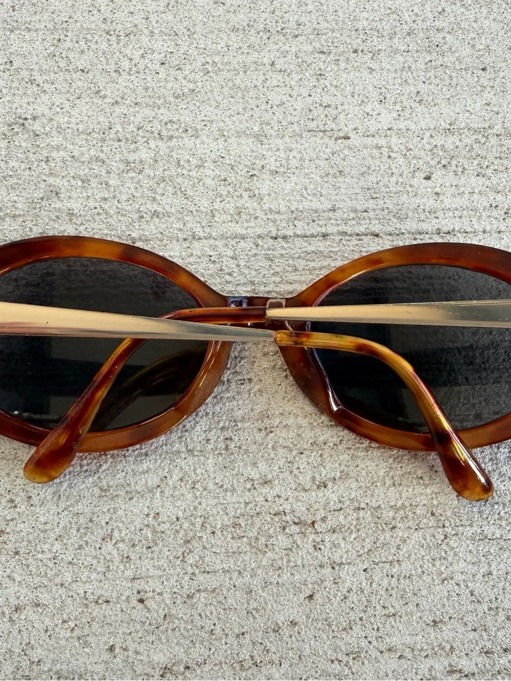 Vintage Oval Tortoise Shell Style Sunglasses Brown Oval Frames Dark Lenses Retro